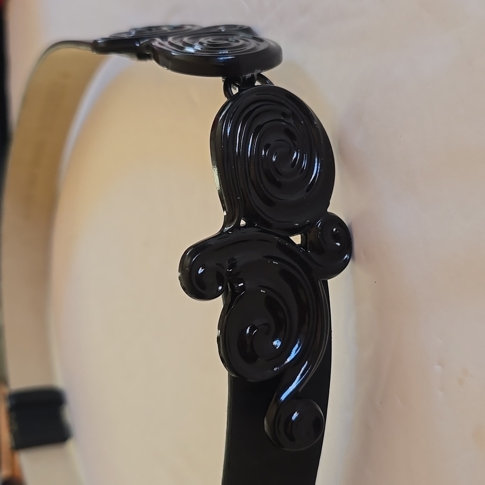 Chico's Black HEAVY Metal CLASP Buckle on quality black leather belt New! Sz.S/M - Picture 2 of 10